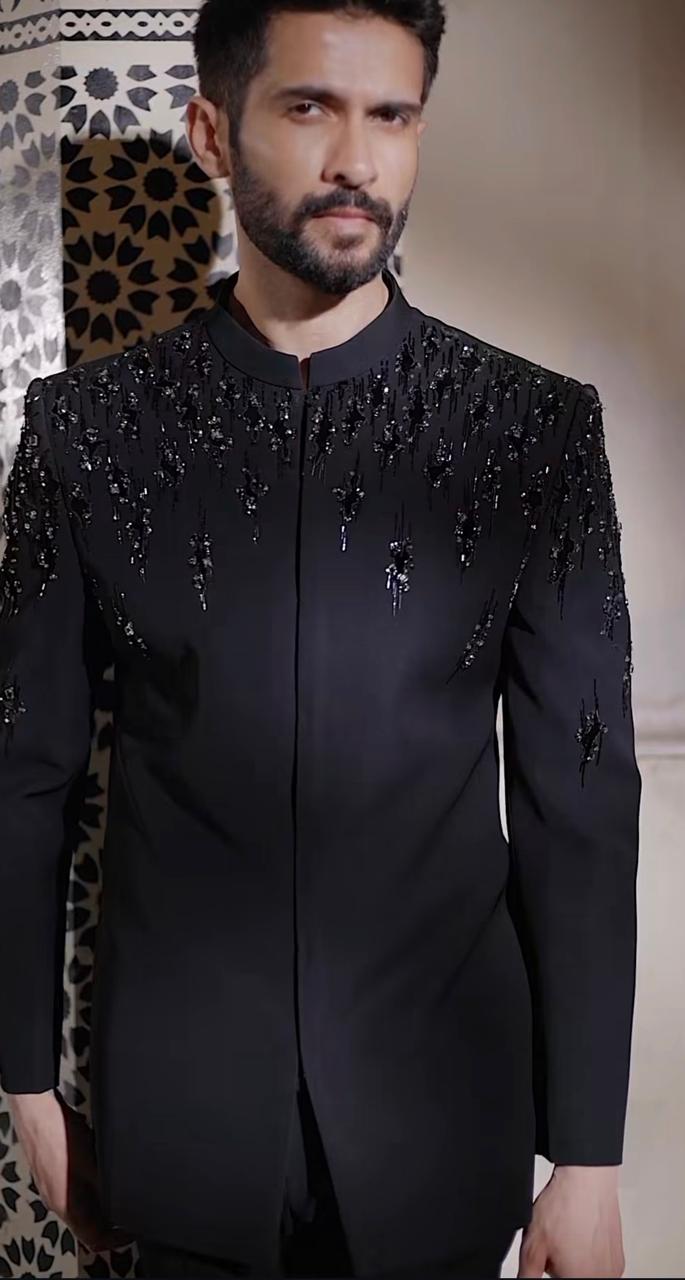 Midnight Ember Shoulder Jodhpuri