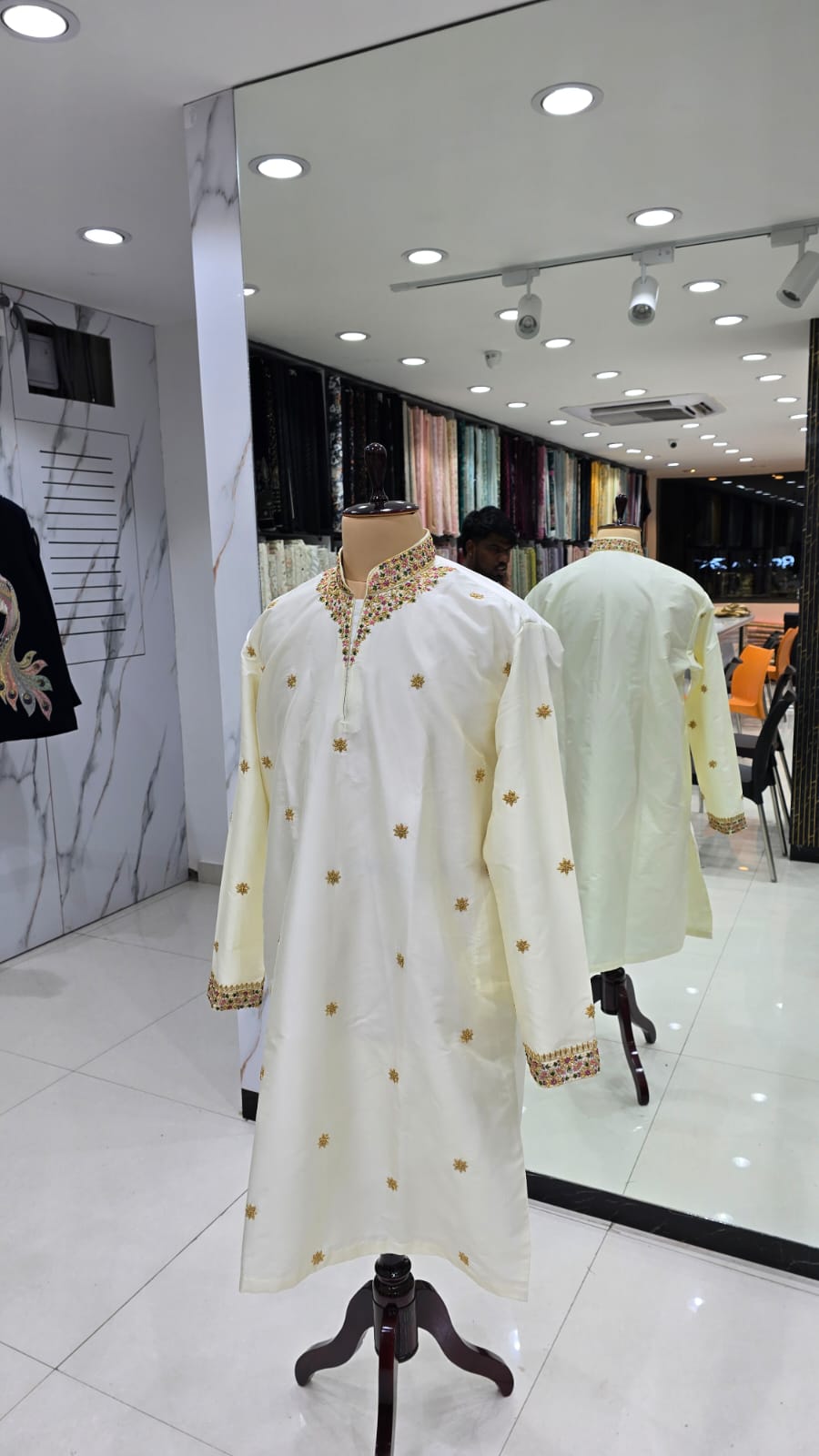 Ivory Multicolor Buti Kurta