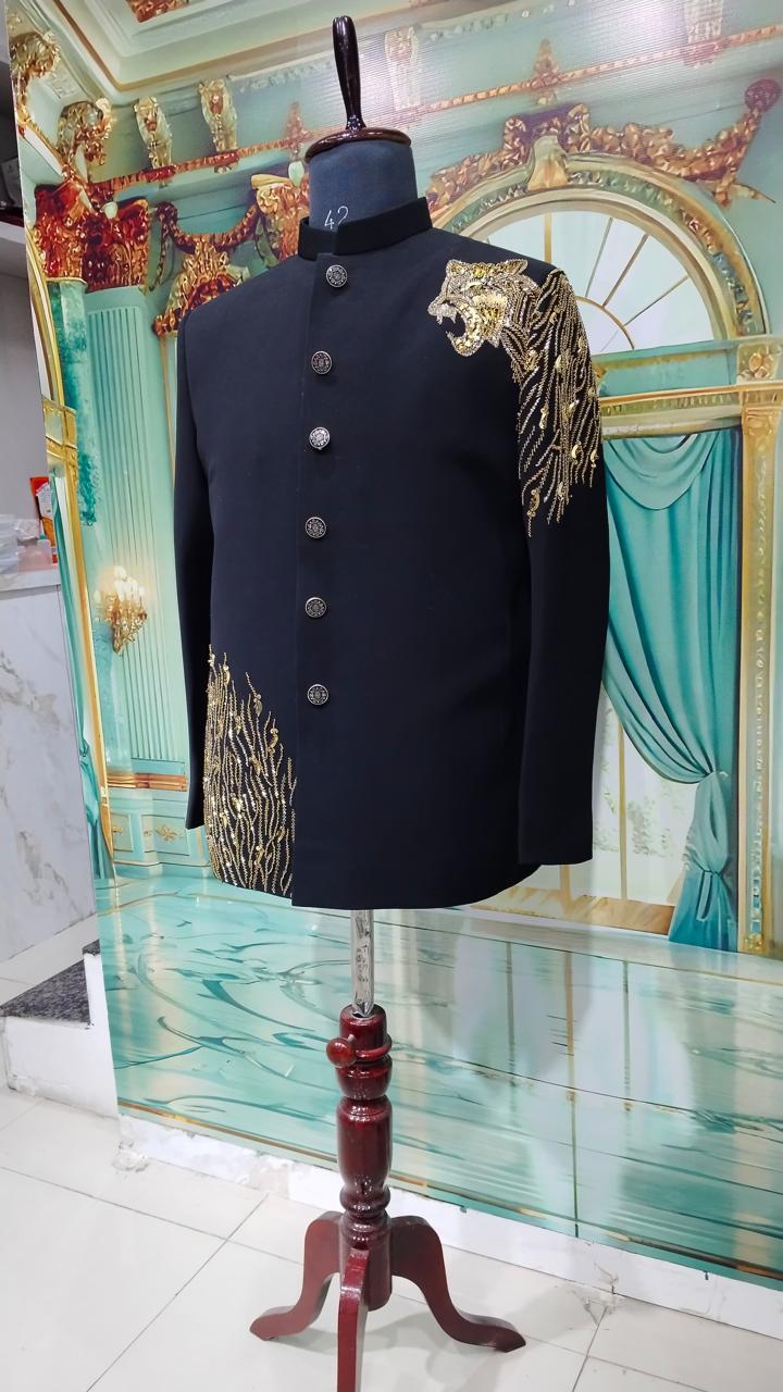 Black Gold Tiger Shoulder Jodhpuri